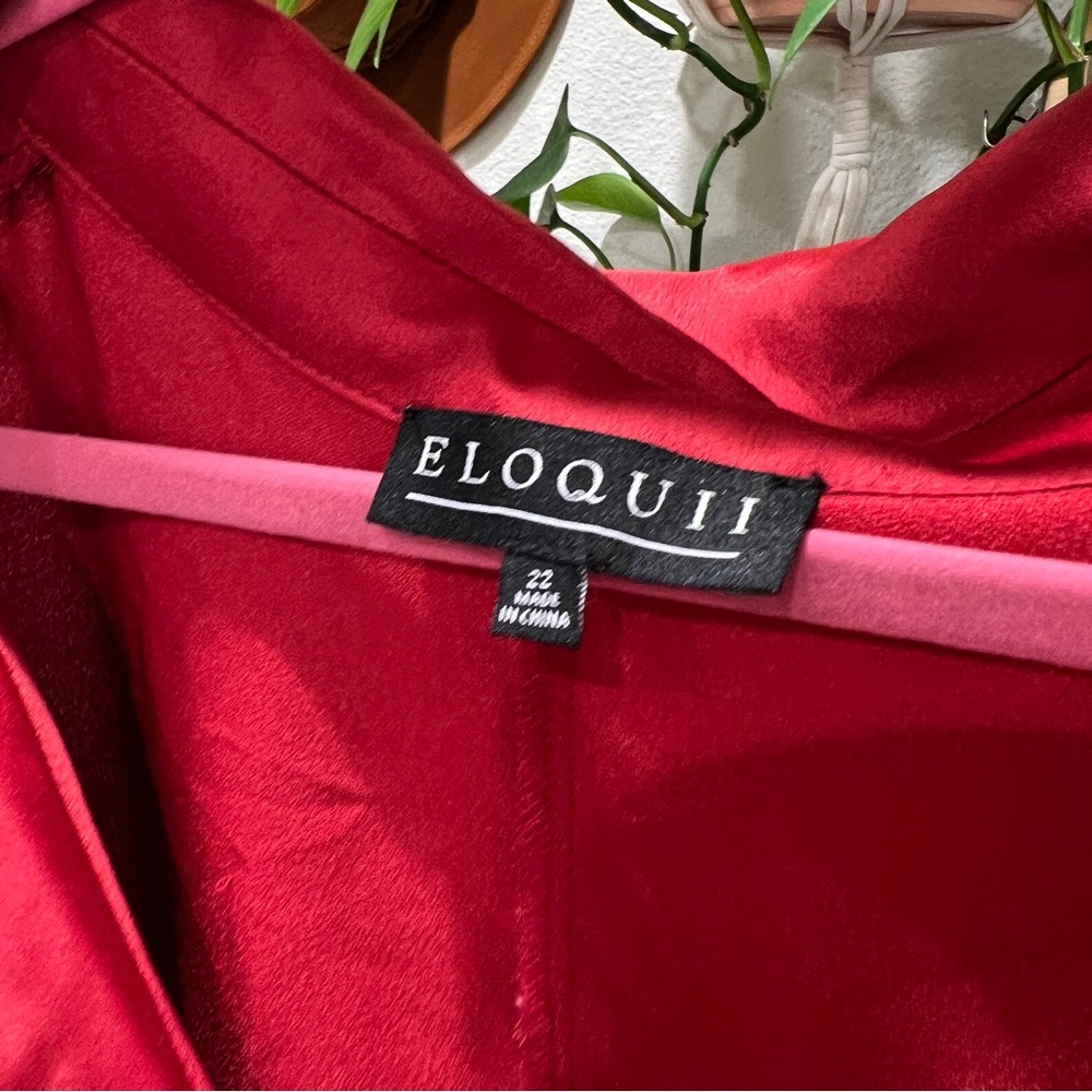 Silky Red Collared ELOQUII Bodysuit - Picture 8 of 9